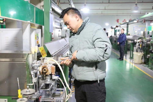 西秀區工業企業 防護用品生產緊鑼密鼓 再啟新征程